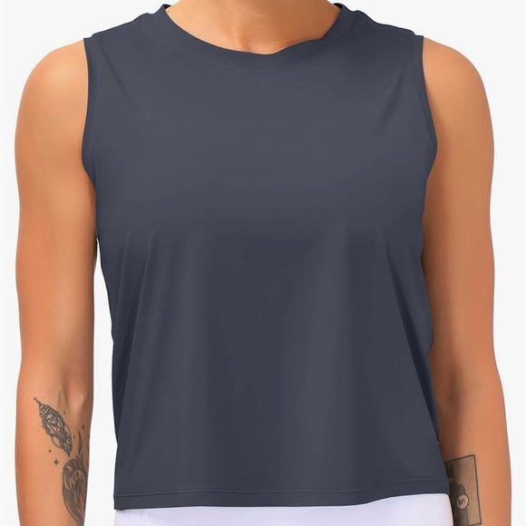 Large Dragon Fit waist length athletic shirt new without tags dark gray - Picture 5 of 8